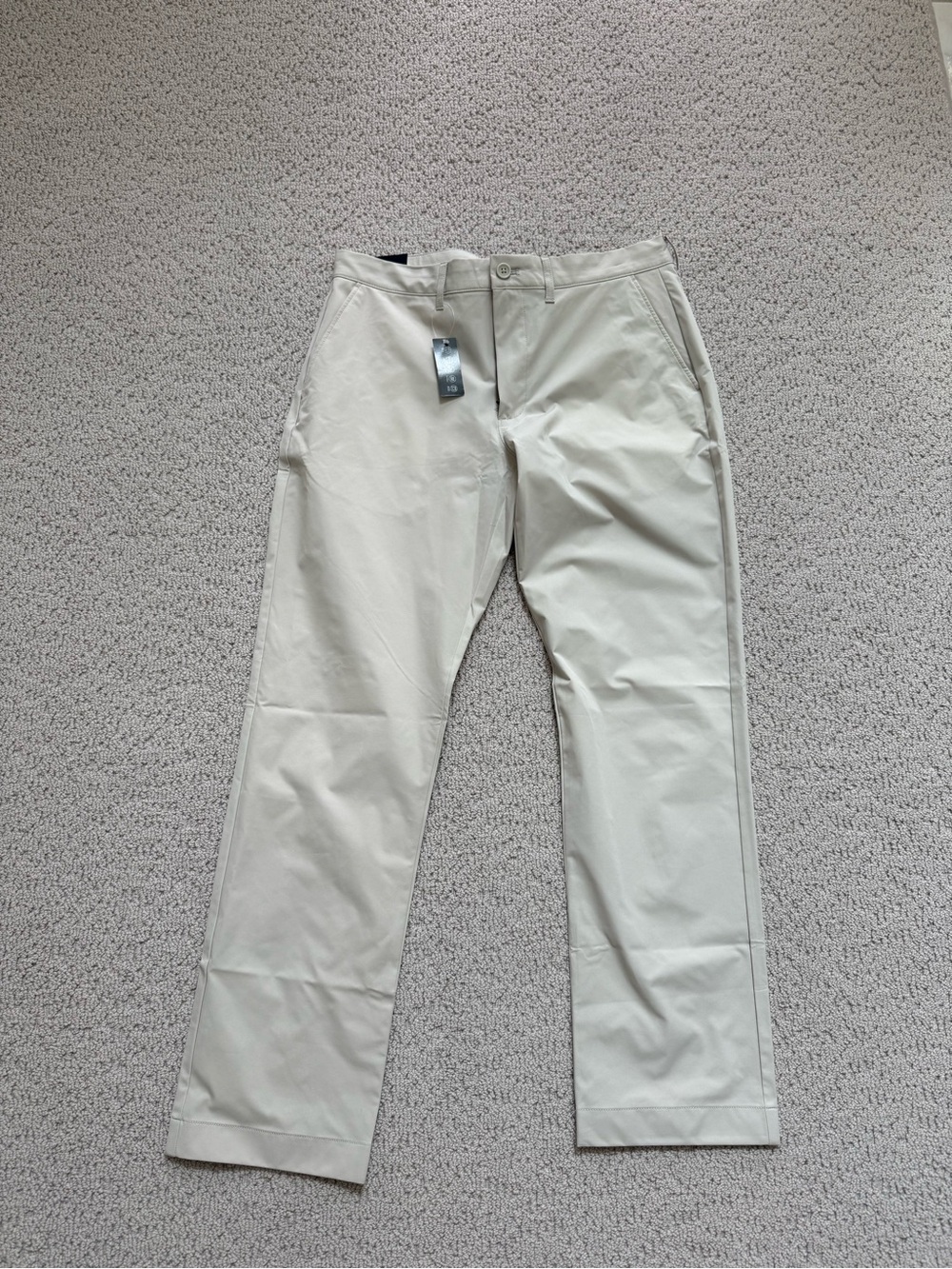 JCrew Men’s Khaki Straight Fit Chino Tech Pant - NWT size 32x30